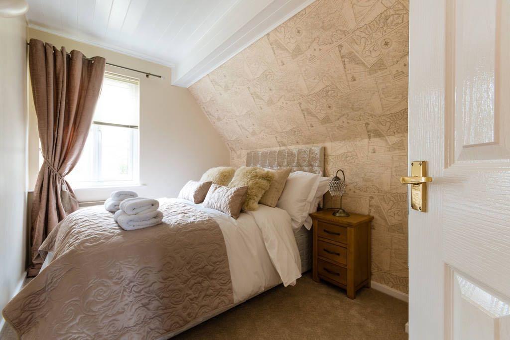 Luxury 3 Bed By The